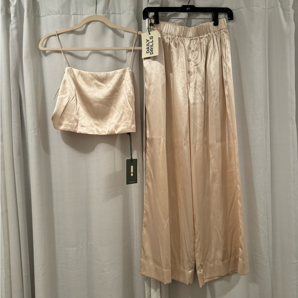 Daily Drills Silky Tie Top & Silky Resort Pants